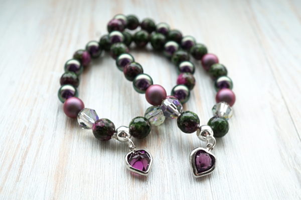 käevõru rubiin tsoisiid poolvääriskividest käevõru rubiin tsoisiidis