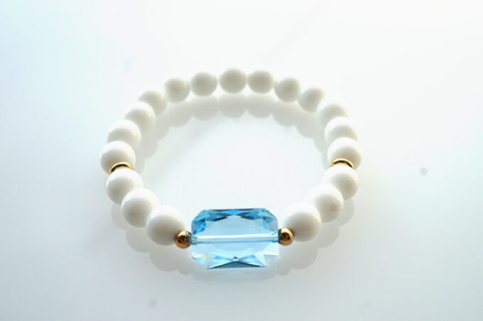 kaltsedonist käevõru swarovski kristalliga käevõru kaltsedonist