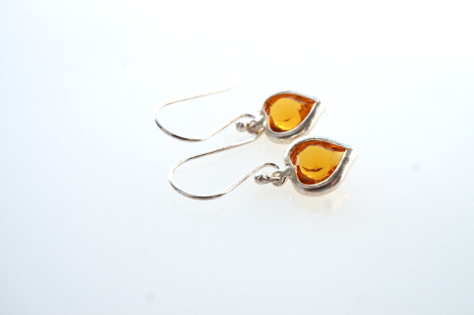 kõrvarõngaste müük