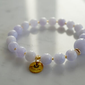 kaltsedoniga käevõru