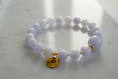 kaltsedoniga käevõru